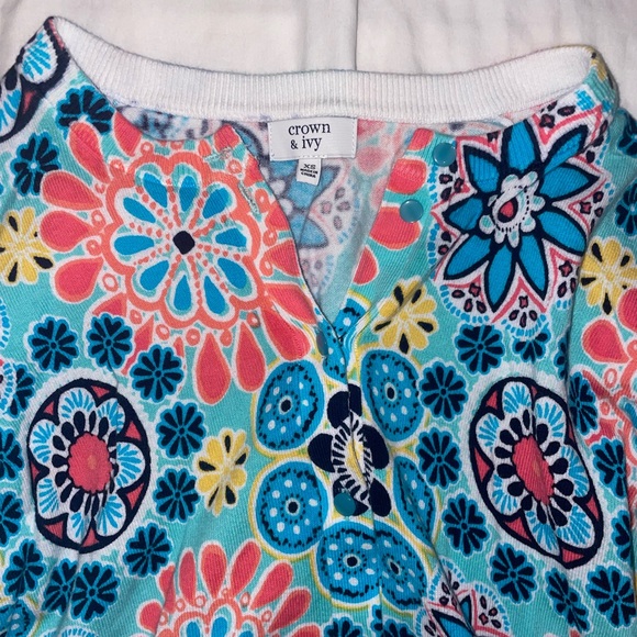 crown and ivy sweaters - size xs - Picture 2 of 3